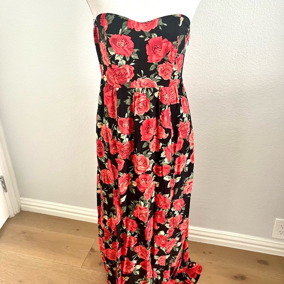 Forever 21 Dresses & Skirts - Forever 21 Black Strapless Maxi Dress with Red Rose Print